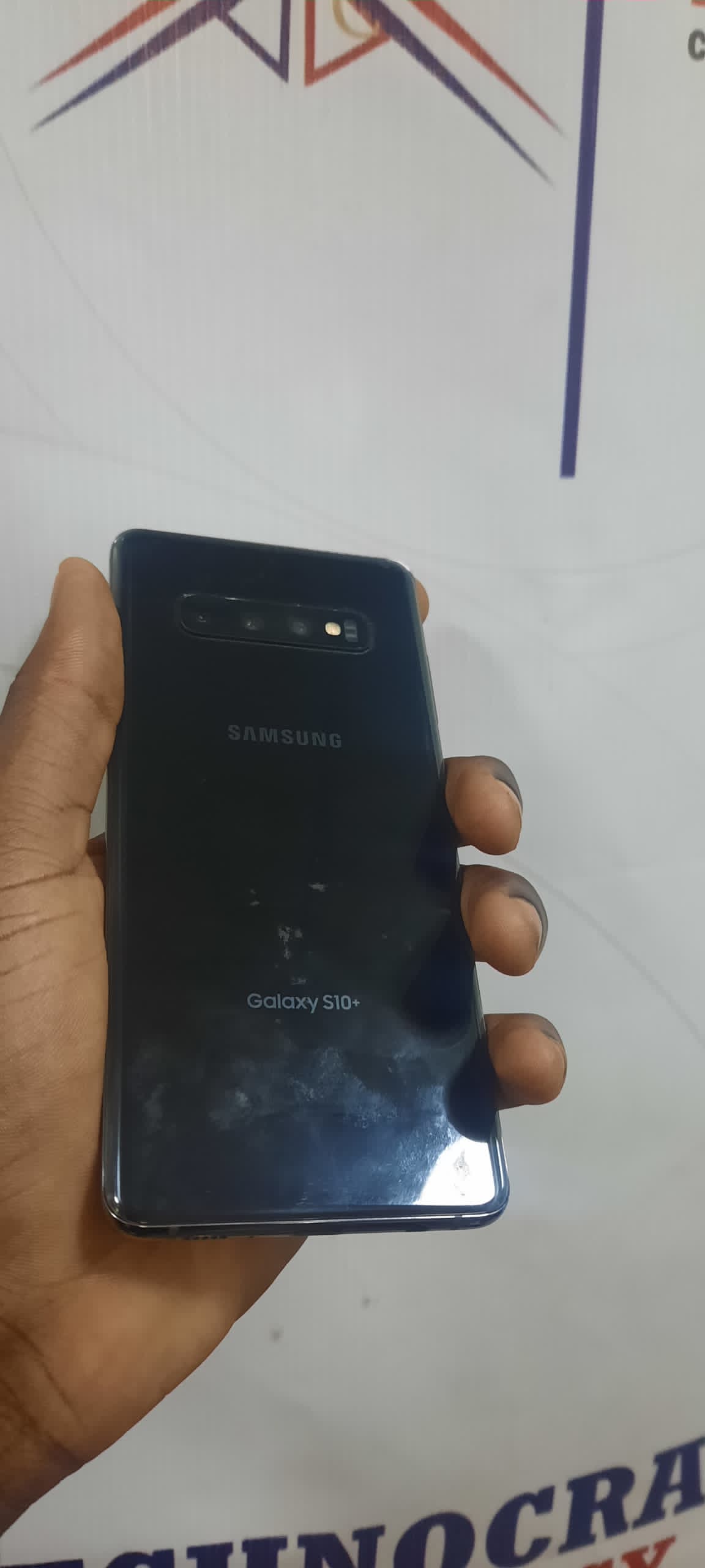 Samsung S10+
