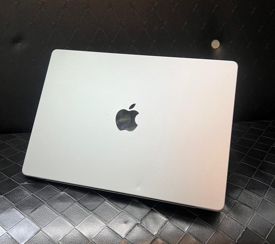 MacBook Pro M2 14inches