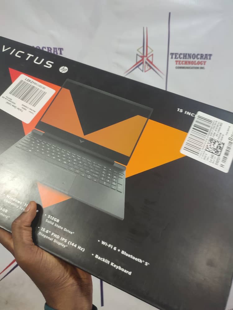 BRAND NEW HP VICTUS 15
